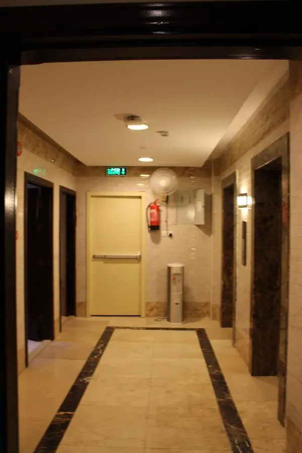 مكة Kunuz Aloumr Hotel