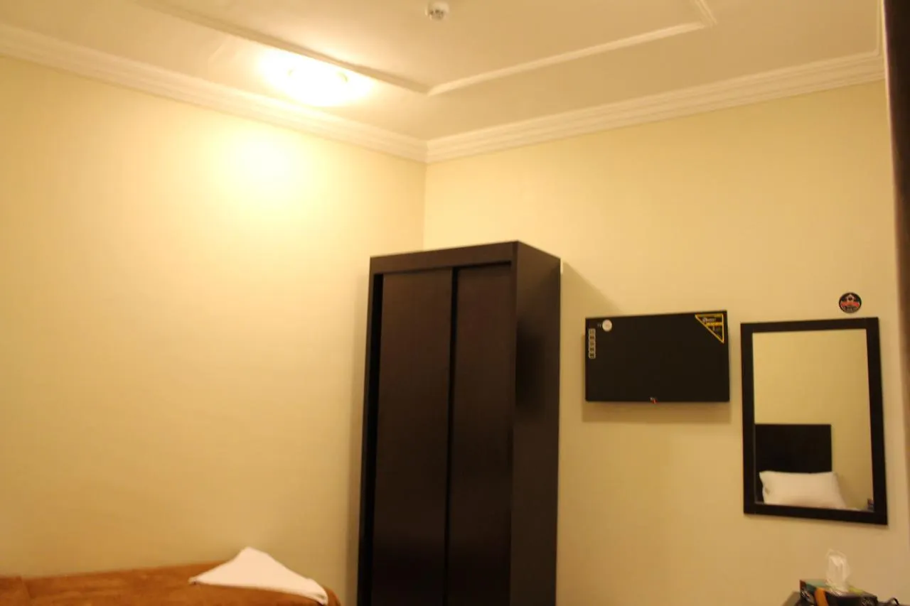 مكة Kunuz Aloumr Hotel