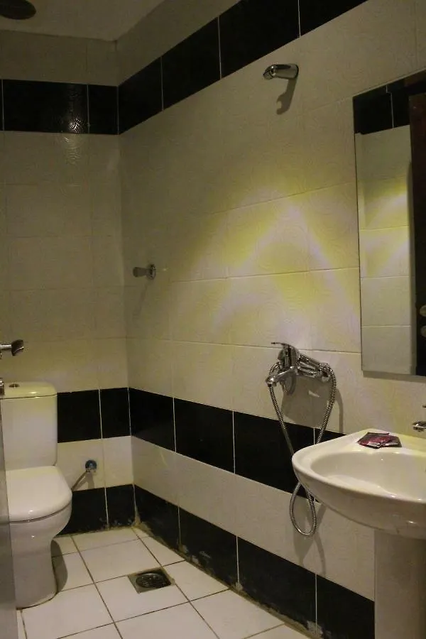 مكة Kunuz Aloumr Hotel